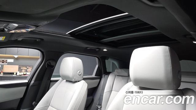 Land Rover Range Rover Velar 2.0 P250 Dynamic SE 2026 — фото 18