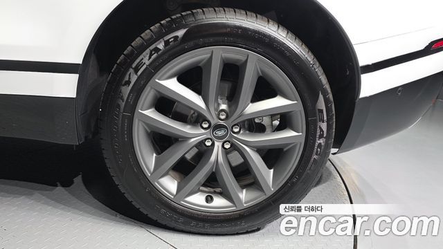 Land Rover Range Rover Velar 2.0 P250 Dynamic SE 2026 — фото 21