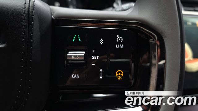 Land Rover Range Rover Velar 2.0 P250 Dynamic SE 2026 — фото 28