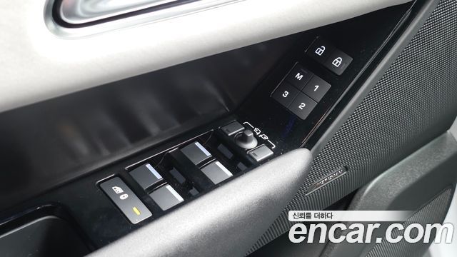 Land Rover Range Rover Velar 2.0 P250 Dynamic SE 2026 — фото 32
