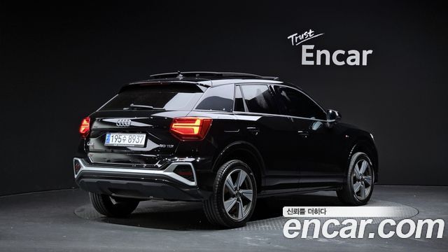 Audi Q2 35 TDI Premium 2023 — фото 2