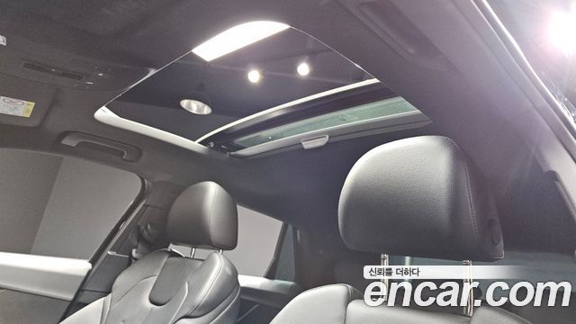 Audi Q2 35 TDI Premium 2023 — фото 18