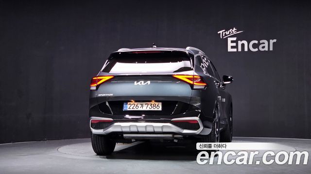 Kia Sportage (V) Gasoline 1.6 Turbo 2WD Signature 2022 — фото 4
