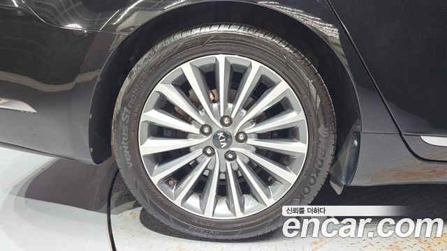 Kia K7 2.4 GDI Limited Edition 2017 — фото 5