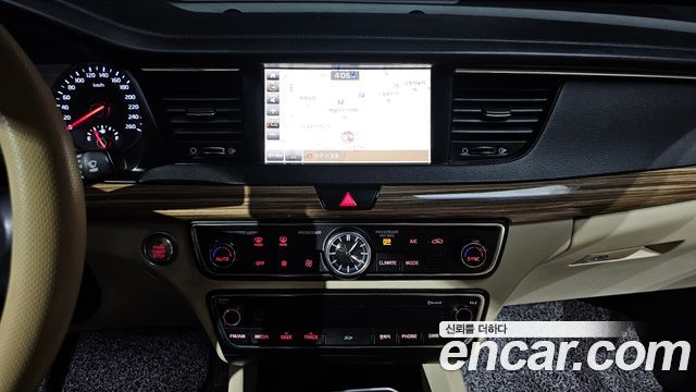 Kia K7 2.4 GDI Limited Edition 2017 — фото 14