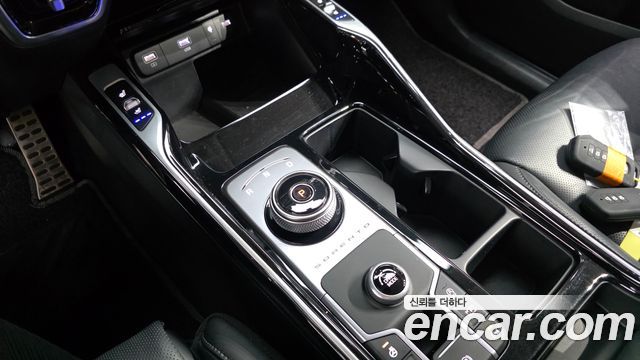 Kia Sorento (IV) Gasoline 2.5T 2WD Signature 2022 — фото 9