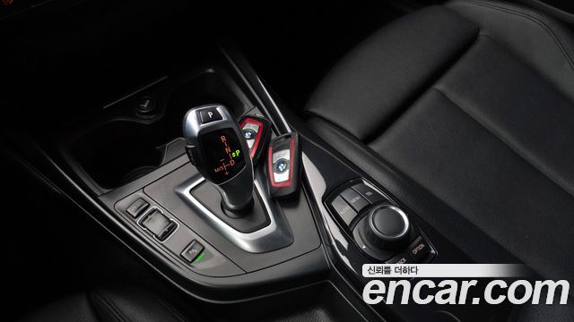BMW 1 Series (F20) 118d Sport 5Door 2015 — фото 9