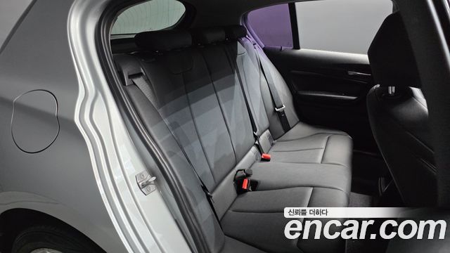 BMW 1 Series (F20) 118d Sport 5Door 2015 — фото 12