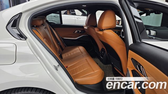 BMW 3 Series (G20) 330i xDrive M Sport 2019 — фото 11