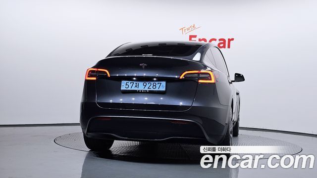 Tesla Model Y RWD 2024 — фото 4