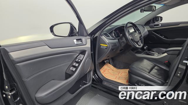 Kia K7 Hybrid 700h Prestige 2016 — фото 10