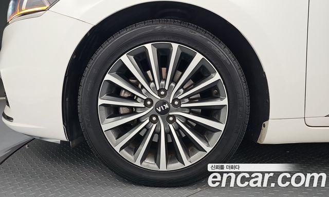 Kia K7 2.4 GDI Limited 2017 — фото 5