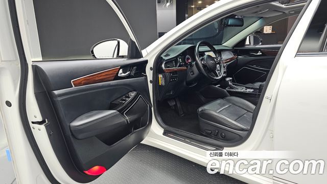 Kia K7 2.4 GDI Limited 2017 — фото 10