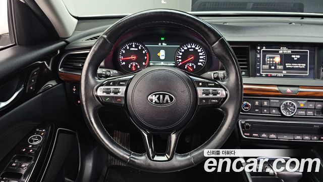 Kia K7 2.4 GDI Limited 2017 — фото 13
