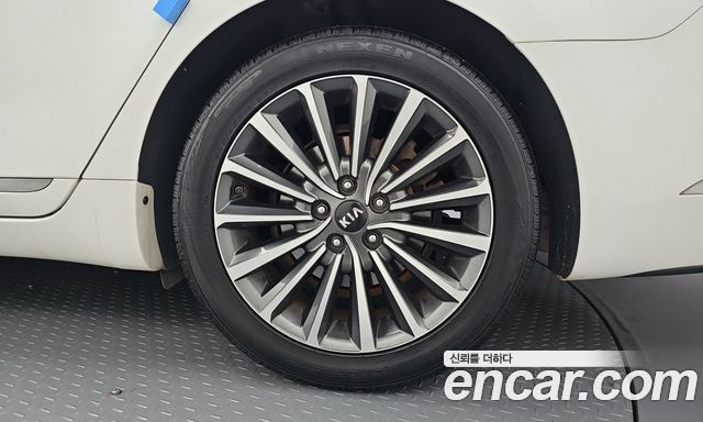 Kia K7 2.4 GDI Limited 2017 — фото 21