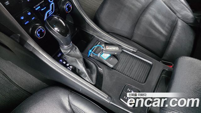 Hyundai Sonata (YF) LPI Luxury(Handicapped) 2012 — фото 9