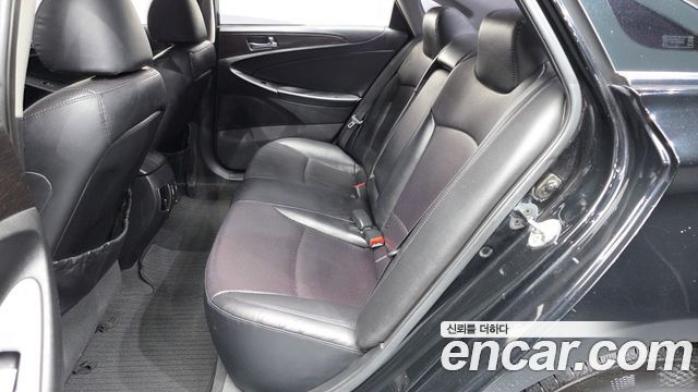 Hyundai Sonata (YF) LPI Luxury(Handicapped) 2012 — фото 11