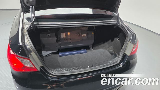 Hyundai Sonata (YF) LPI Luxury(Handicapped) 2012 — фото 20