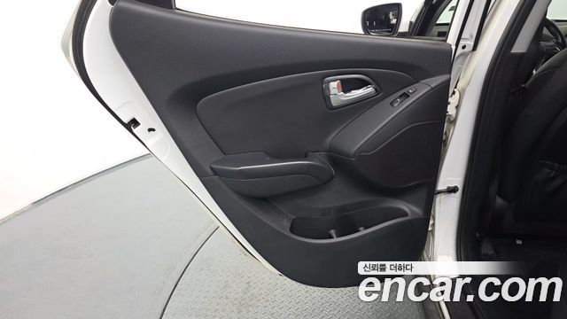 Hyundai Tucson ix Diesel(e-VGT) 4WD Modern 2014 — фото 25