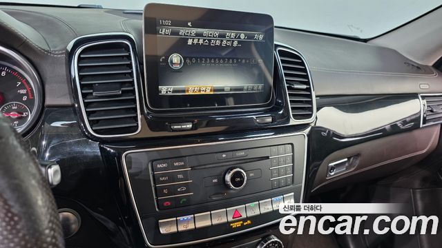 Mercedes-Benz GLS-Class (X166) GLS500 4MATIC 2017 — фото 14