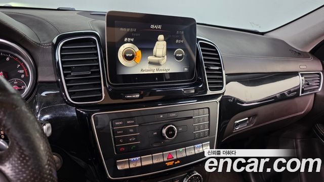 Mercedes-Benz GLS-Class (X166) GLS500 4MATIC 2017 — фото 16