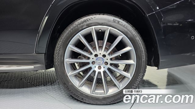 Mercedes-Benz GLS-Class (X166) GLS500 4MATIC 2017 — фото 21
