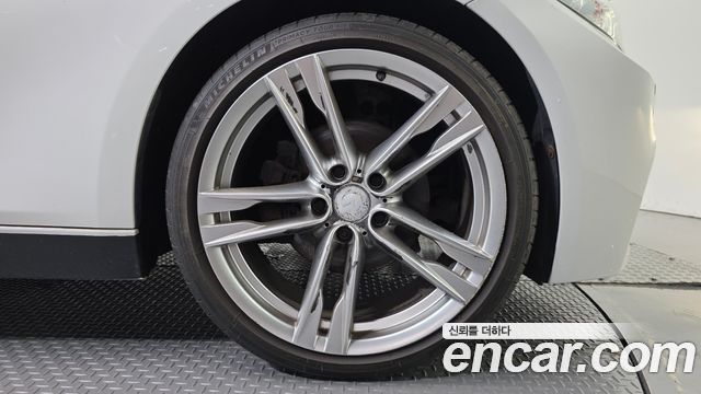 BMW 3 Series (F30) 320d 2012 — фото 5