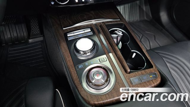 Genesis G80 (RG3) Gasoline 2.5 Turbo AWD 2024 — фото 9