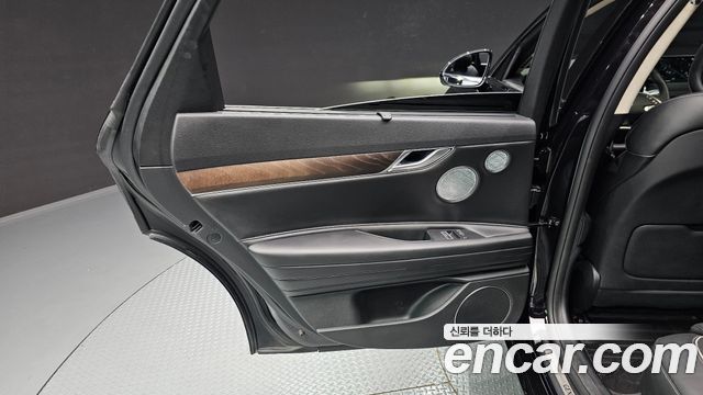Genesis G80 (RG3) Gasoline 2.5 Turbo AWD 2024 — фото 31