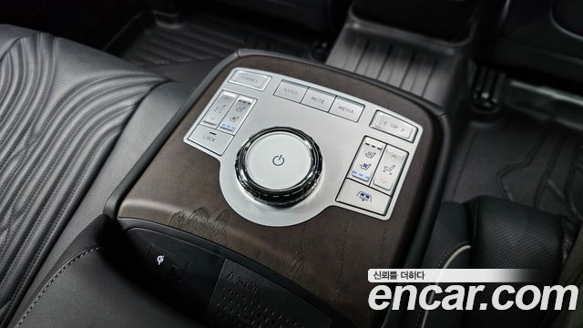Genesis G80 (RG3) Gasoline 2.5 Turbo AWD 2024 — фото 38