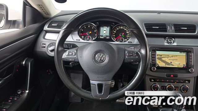Volkswagen CC 2.0 TSI 2013 — фото 14