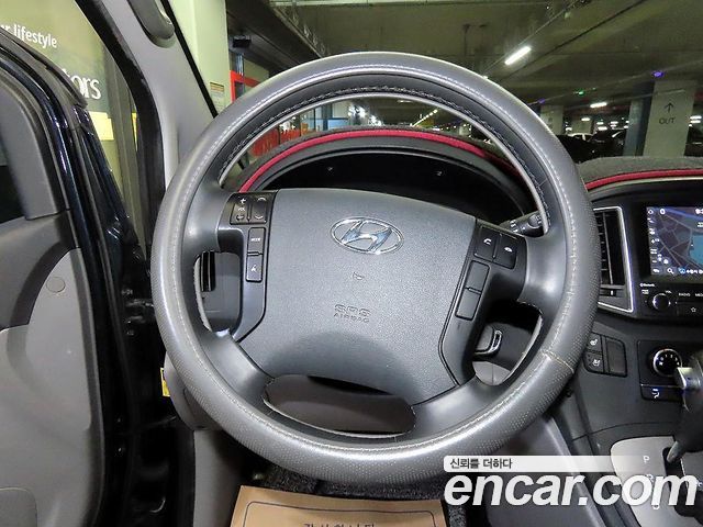 Hyundai Grand Starex Van 5-Seater Modern 2019 — фото 8