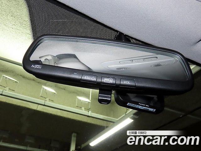 Hyundai Grand Starex Van 5-Seater Modern 2019 — фото 19