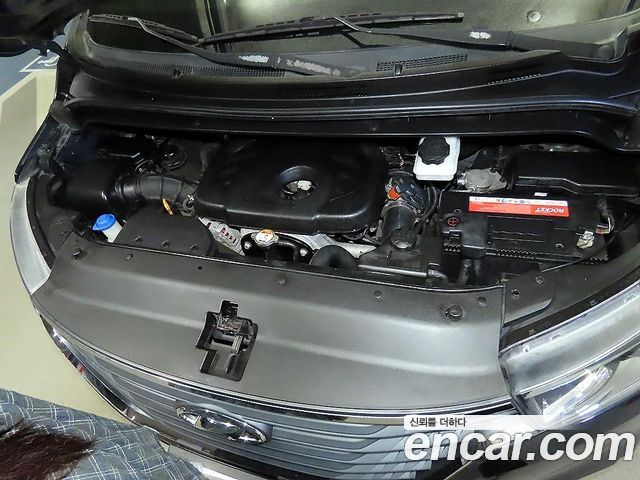 Hyundai Grand Starex Van 5-Seater Modern 2019 — фото 21