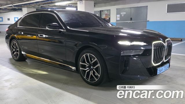 BMW i7 (G70) eDrive 50 M Sport 2026 — фото 2