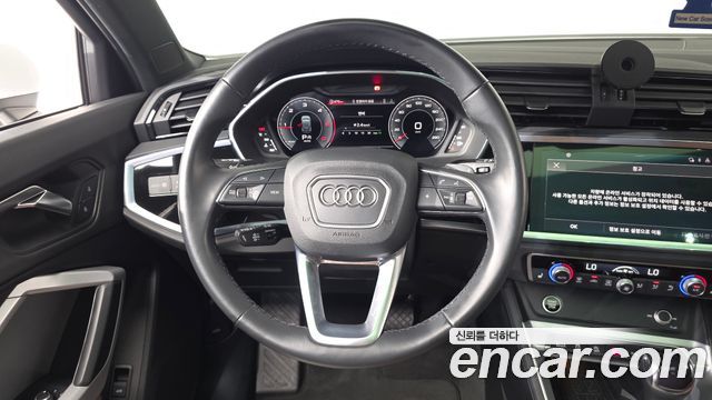 Audi Q3 (F3) 35 TDI Premium 2022 — фото 13