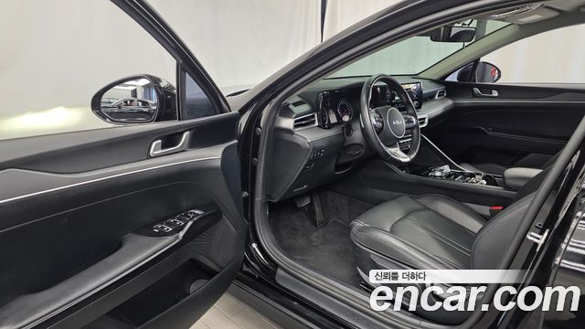 Kia K5 (III) 2.0 Trendy 2023 — фото 10