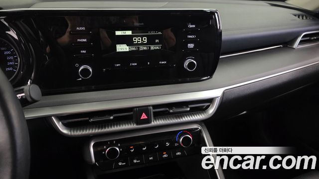 Kia K5 (III) 2.0 Trendy 2023 — фото 13