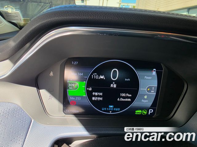 Chevrolet Bolt EUV Premier 2022 — фото 17