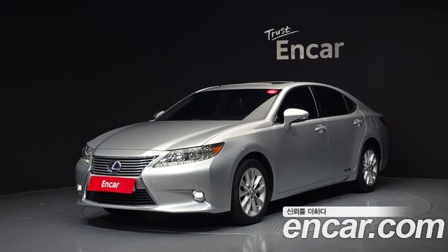 Lexus ES300h Executive XV60