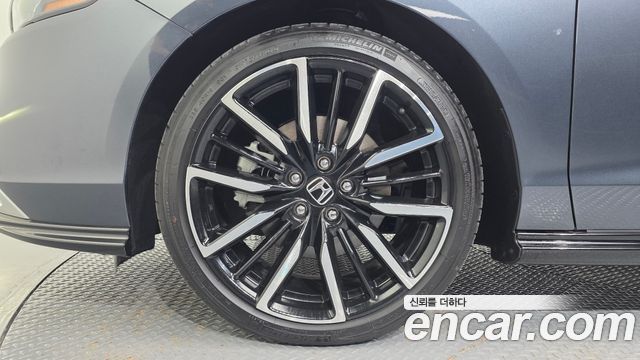Honda Accord (XI) 2.0 Hybrid Touring 2024 — фото 5