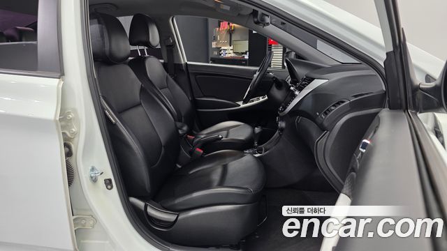 Hyundai Accent (New) 1.6 GDI Top 2012 — фото 11