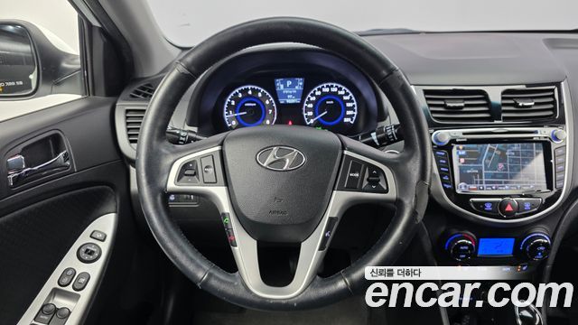 Hyundai Accent (New) 1.6 GDI Top 2012 — фото 13