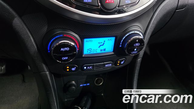 Hyundai Accent (New) 1.6 GDI Top 2012 — фото 16