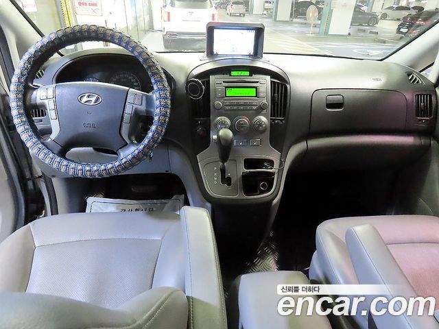 Hyundai Grand Starex 5-Seater VAN CVX Luxury 2012 — фото 10