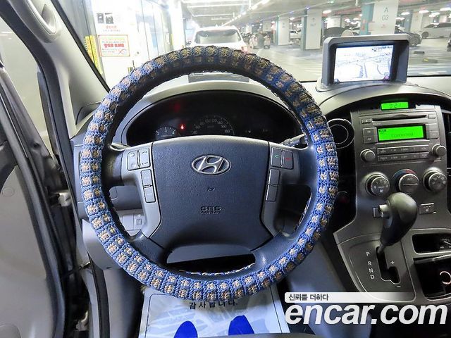 Hyundai Grand Starex 5-Seater VAN CVX Luxury 2012 — фото 16