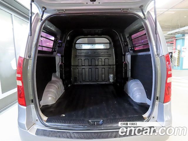 Hyundai Grand Starex 5-Seater VAN CVX Luxury 2012 — фото 21