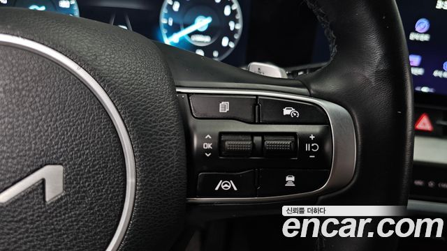 Kia Sportage Hybrid (V) Signature 2WD 2022 — фото 16