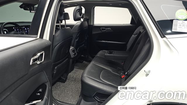Kia Sportage Hybrid (V) Signature 2WD 2022 — фото 20