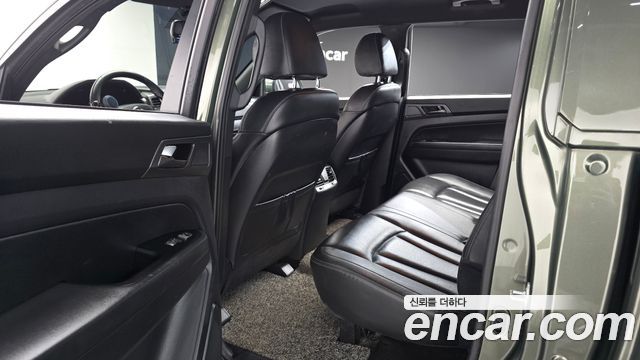 KG Mobility (SsangYong) Rexton Sports Khan Diesel 2.2 4WD Prestige 2022 — фото 11